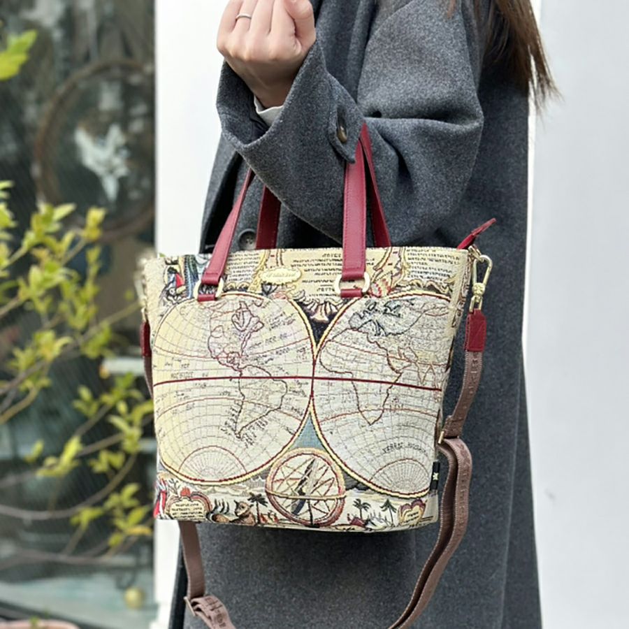 早期完売色★シンクビー Think Bee!★ゴブラントートバッグ★新品タグ付★定価22000円　 美品 Think Bee bag シンクビー トートバッグ ゴブラン 花柄｜Yahoo